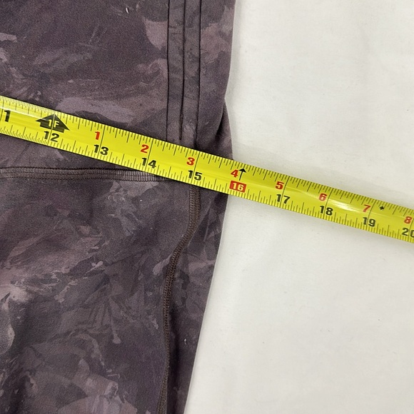 Lululemon Hug your Core Super High-Rise Tight - Picture 6 of 10